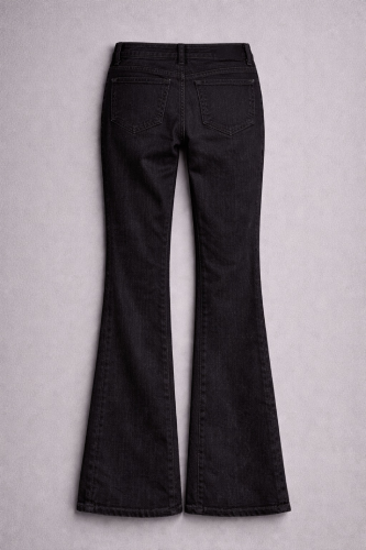 Jean flare negro sleek